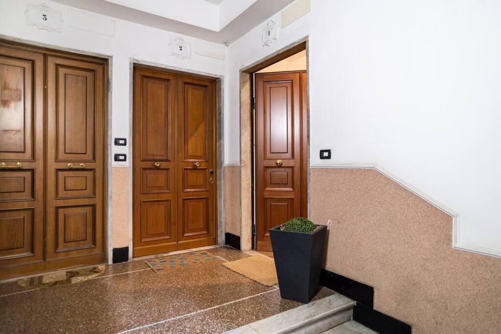 Lily'S - Near Harbor And Downtown With Terrace - Italy Flat Vacation Apartamento Génova Exterior foto